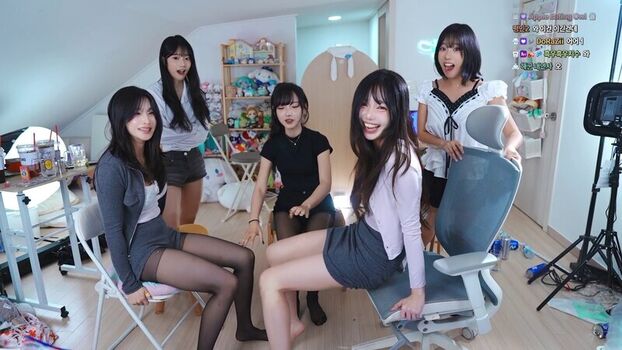 Full leaked Sooflower private onlyfans photo