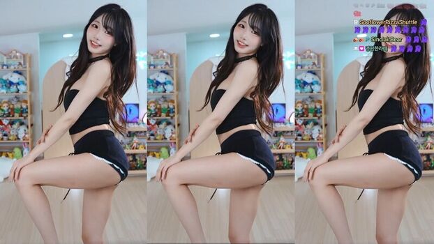 Full leaked Sooflower private onlyfans photo