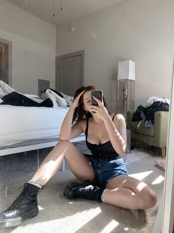 Full leaked Soph page private onlyfans photo