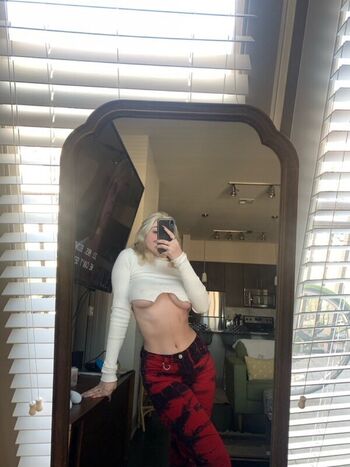 Full leaked Soph page private onlyfans photo