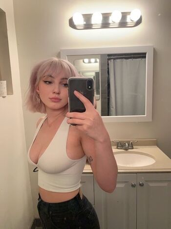 Full leaked Soph private onlyfans photo