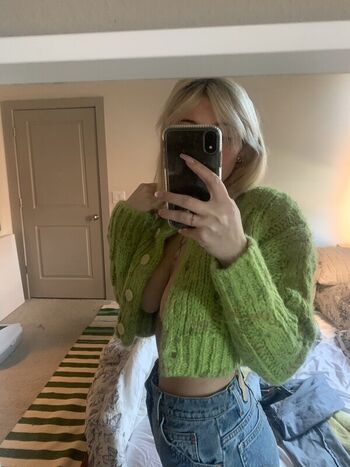Full leaked Soph private onlyfans photo