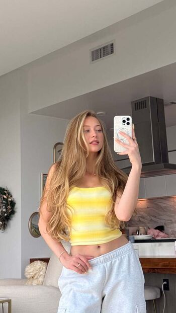 Full leaked Sophia diamond private onlyfans photo