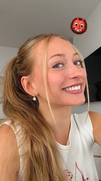 Full leaked Sophia diamond  page private onlyfans photo