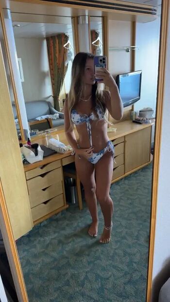 Full leaked Sophia sentner private onlyfans photo