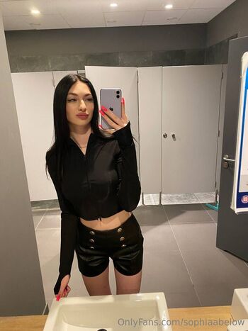 Full leaked Sophiaabelow private onlyfans photo