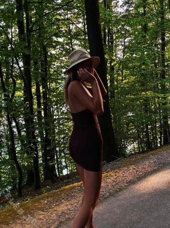 Full leaked Sophiawestend private onlyfans photo