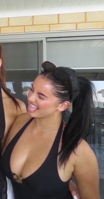 Full leaked Sophie benn private onlyfans photo