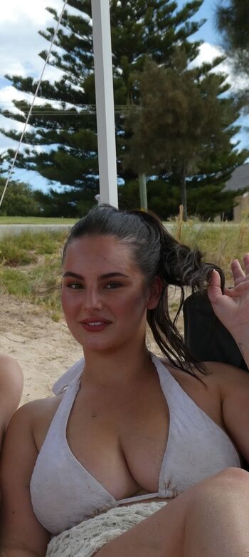 Full leaked Sophie benn private onlyfans photo