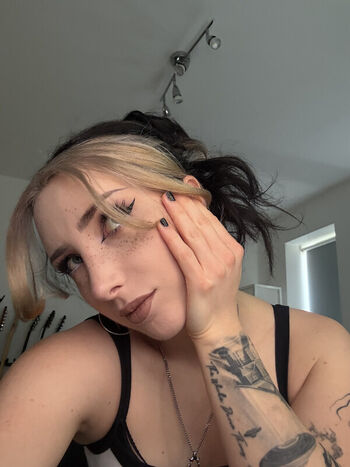 Full leaked Sophie burrell page private onlyfans photo