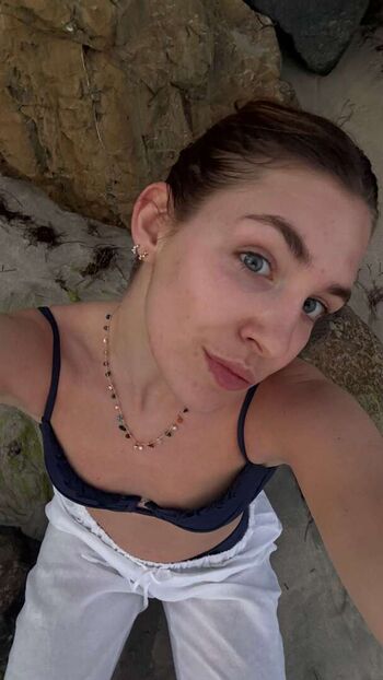 Full leaked Sophie nelisse page private onlyfans photo