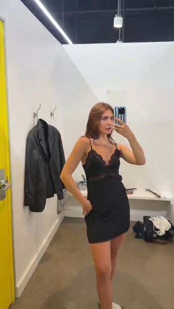 Full leaked Sophie nelisse page private onlyfans photo