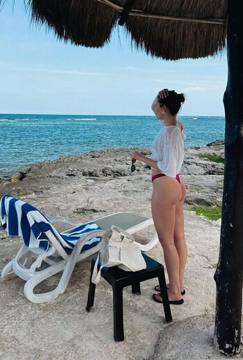 Full leaked Sophie nelisse page private onlyfans photo