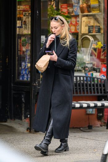 Full leaked Sophie turner private onlyfans photo