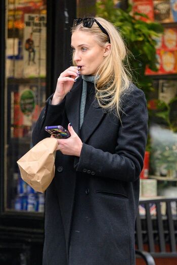 Full leaked Sophie turner private onlyfans photo