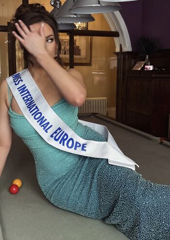 Full leaked Sophie wallace private onlyfans photo