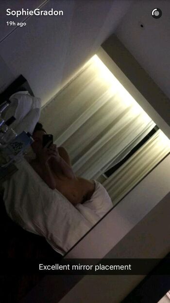 Full leaked Sophie x private onlyfans photo