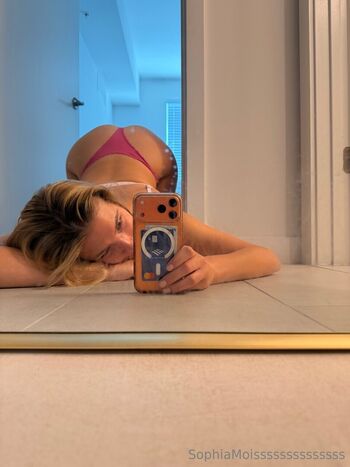 Full leaked Sophieredxoxo private onlyfans photo