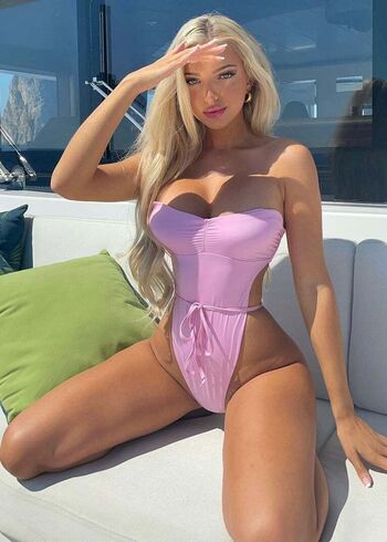 Full leaked Sophiesaint page private onlyfans photo