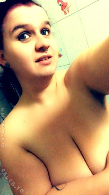 Full leaked Sophieschmande private onlyfans photo