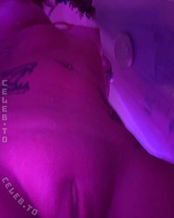 Full leaked Sophioosh private onlyfans photo