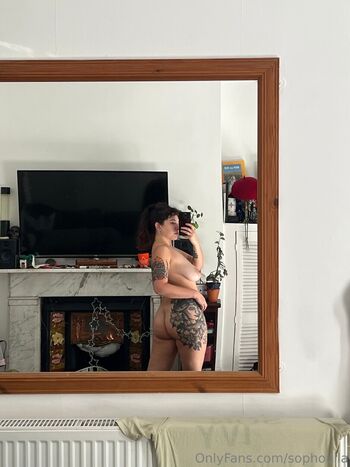 Full leaked Sophoulla private onlyfans photo