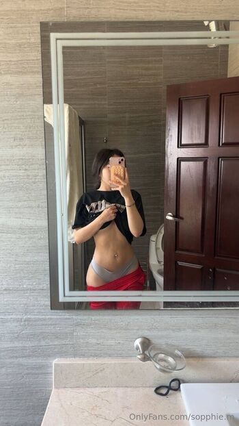 Full leaked Sopphie m page private onlyfans photo