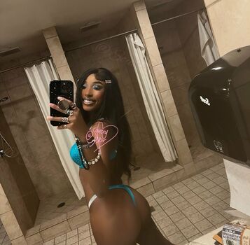 Full leaked Soultry noir page private onlyfans photo