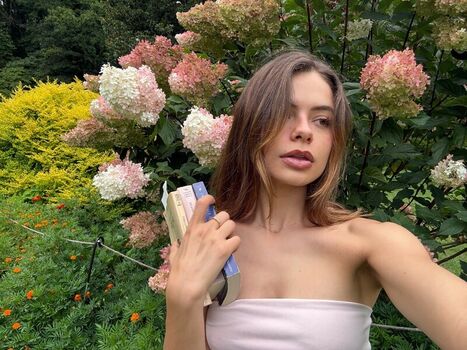 Full leaked Soykarengoncalves private onlyfans photo