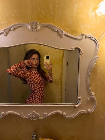 Full leaked Soykarengoncalves private onlyfans photo