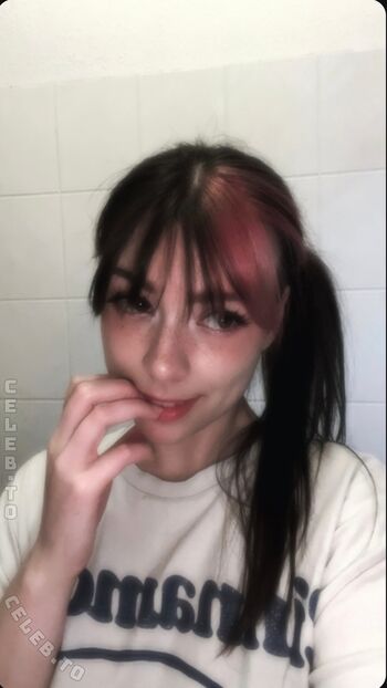 Full leaked Soymilkonice private onlyfans photo