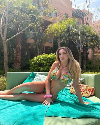 Full leaked Sozzlepopp private onlyfans photo