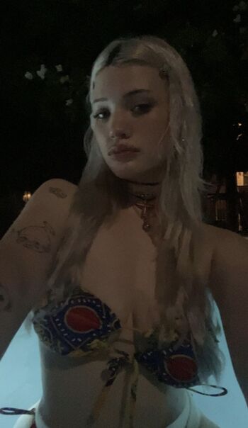 Full leaked Sparkleschloe private onlyfans photo