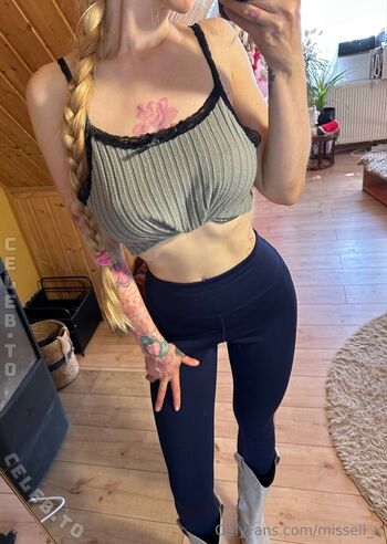 Full leaked Spicyeli private onlyfans photo