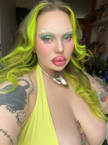 Full leaked Squishkween private onlyfans photo