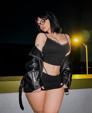 Full leaked Srenluv private onlyfans photo