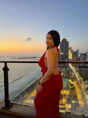 Full leaked Sri lanka private onlyfans photo