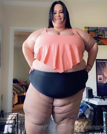 Full leaked Ssbbwladyjiggles private onlyfans photo