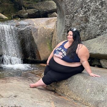 Full leaked Ssbbwladyjiggles private onlyfans photo