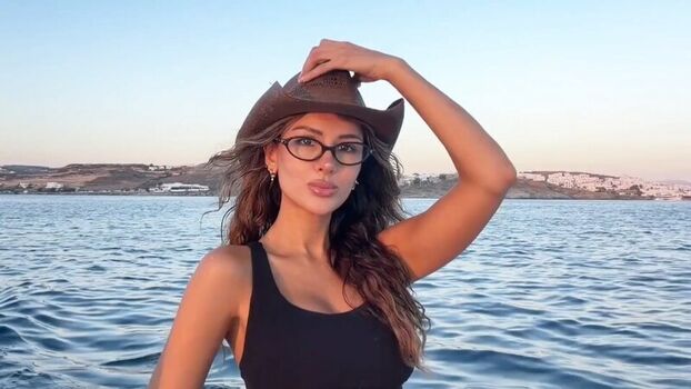 Sssniperwolf