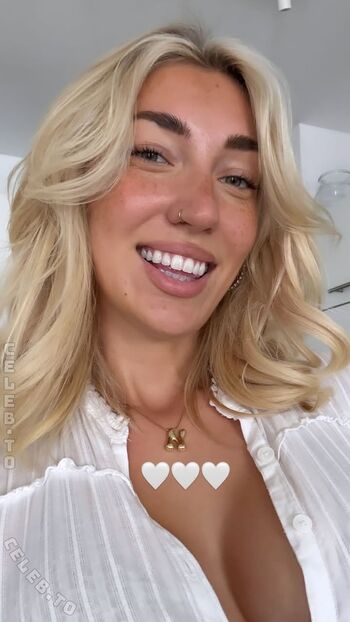 Full leaked Starletnova  page private onlyfans photo