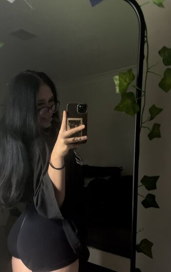 Full leaked Starzia private onlyfans photo