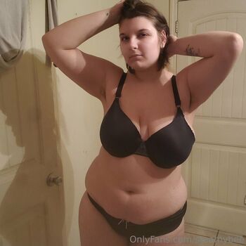 Full leaked Steamybee private onlyfans photo