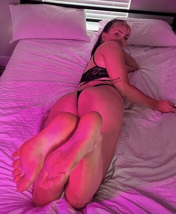 Steph De Lander