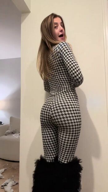 Full leaked Stephanie niles private onlyfans photo