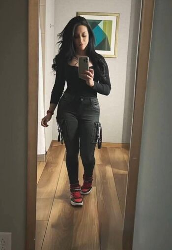 Stephanie Vaquer