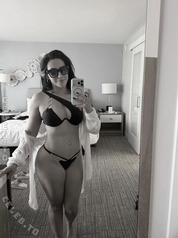 Stephanie Vaquer