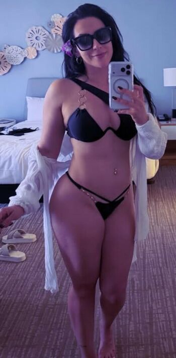 Stephanie Vaquer