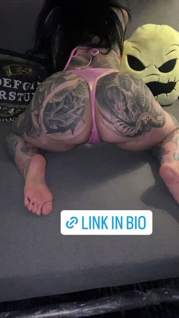 Full leaked Stephmarieinked private onlyfans photo