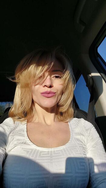 Full leaked Stepmom lola private onlyfans photo